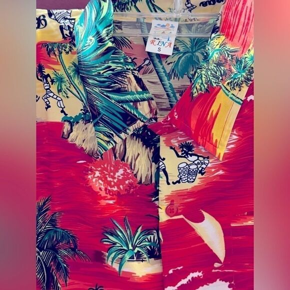 2 for $10 Men’s Blowout Sale Men's RINA Red Caribbean Themed Shirt - Small - Picture 2 of 6
